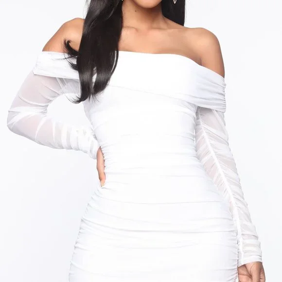 top trend ruched maxi dress white Maude | White Plunge-Neck Ruched Maxi Dress With Sash